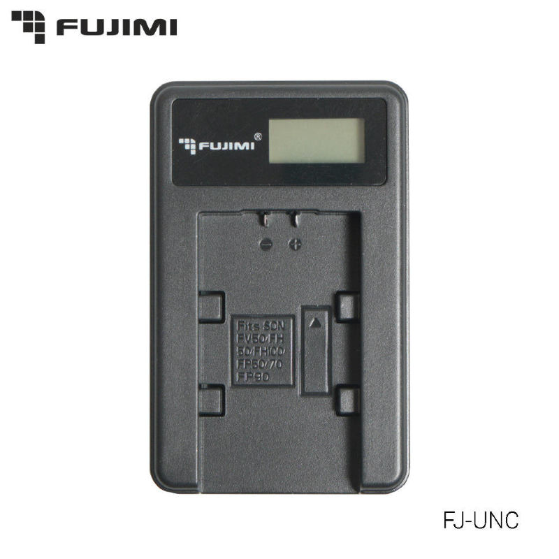 Зарядное устройство с USB FJ-UNC-NP95 (Fujifilm) + адаптер питания USB USB Зарядное устройство c ЖК дисплеем, подсветкой, системой защиты от перезаряда и перегрева аккумулятора.
 Комплектуется универсальным адаптером питания USB от 220В.